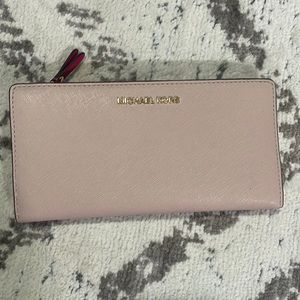 Light pink Michael Kors wallet